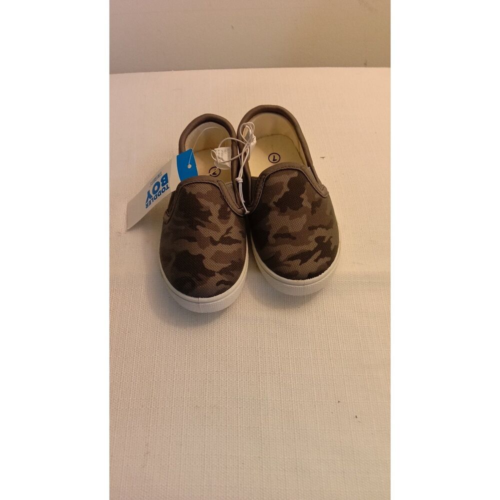 Toddler Boy Camo Canvas Slip-On Shoes Size 7 NWT